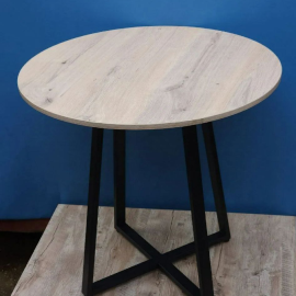 Loft circle table